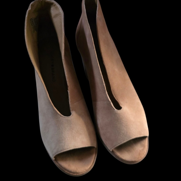 Lucky Brand Tan Peep-Toe Heeled Boots - Picture 7 of 7